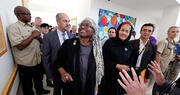 Las mujeres deben estar en el centro de los esfuerzos de paz, reclaman dirigentes de la ONU en Afganistán
